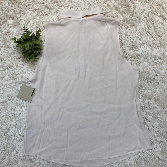 Active USA Sleeveless Collared Blouse 💗 Ivory - Picture 6 of 14